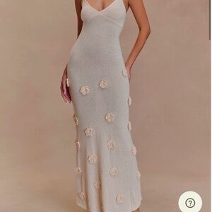 Suki
Knit Maxi Dress With Flowers - Nude